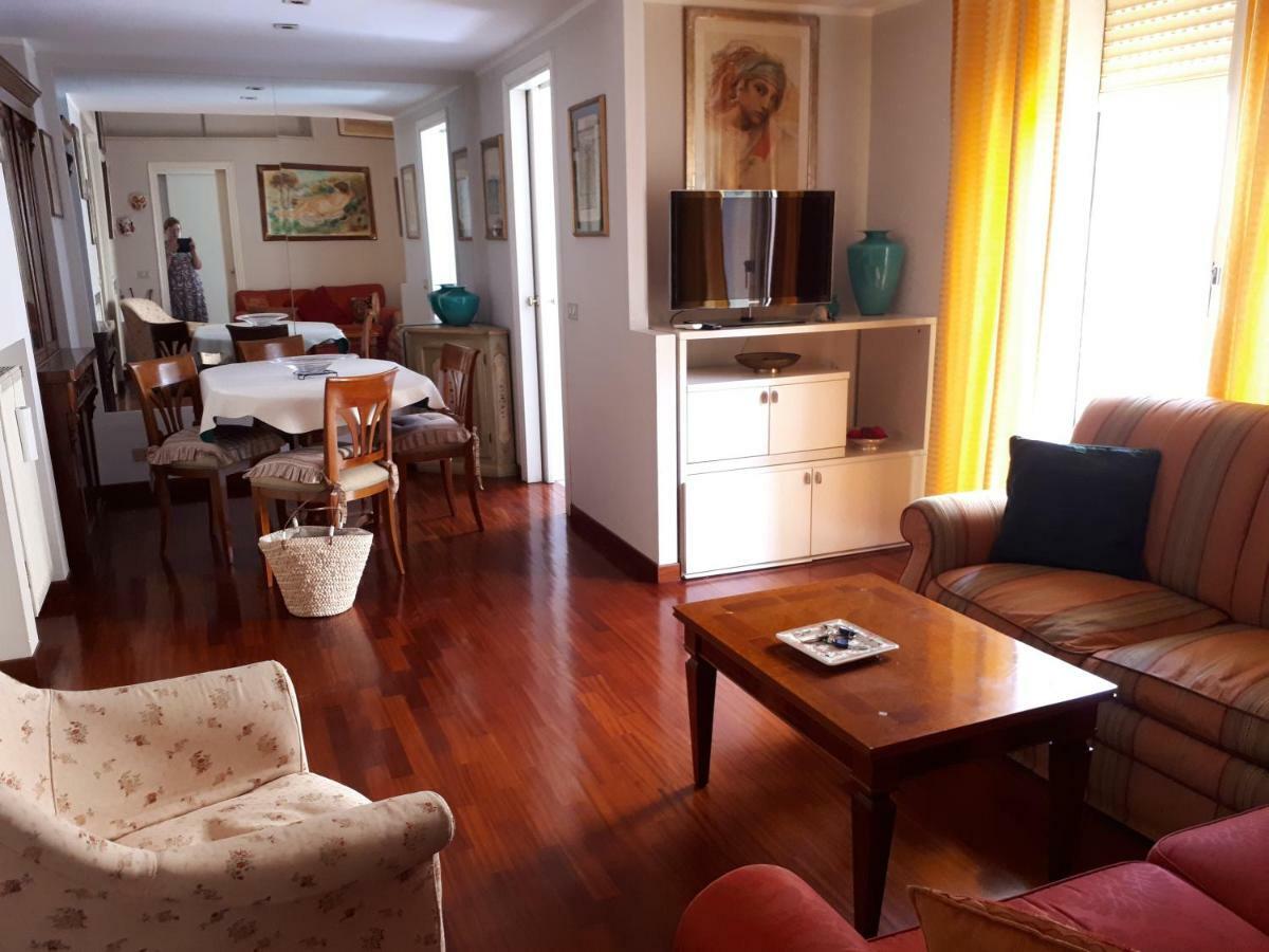 Апартаменты Rey Apartament Рим Экстерьер фото