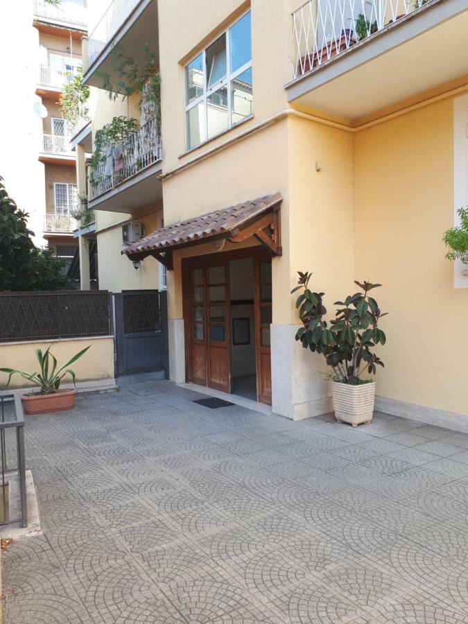 Апартаменты Rey Apartament Рим Экстерьер фото
